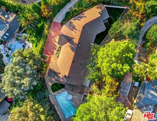 4732 Del Moreno Drive, Woodland Hills (los Angeles), CA 91364