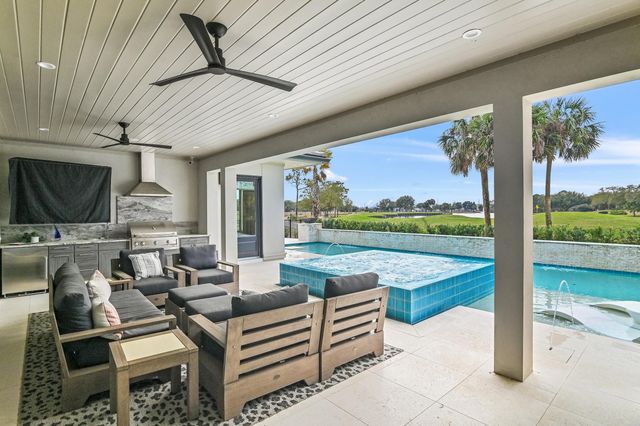 4548 Sailmaker Lane, Destin, FL 32541