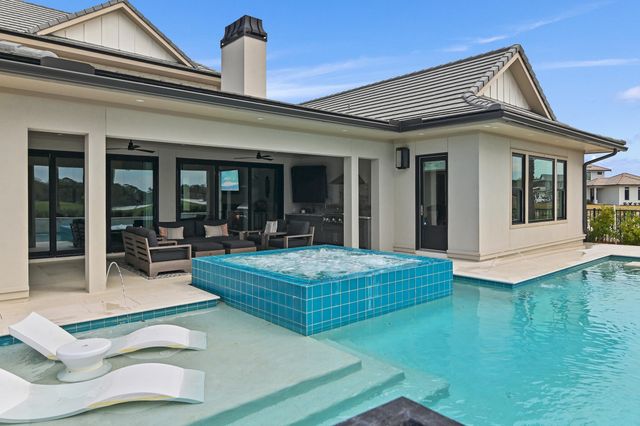 4548 Sailmaker Lane, Destin, FL 32541