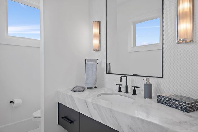 4548 Sailmaker Lane, Destin, FL 32541