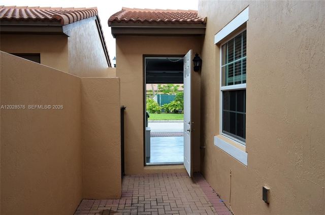 1524 SW 147th Ave 1524, Pembroke Pines, FL 33027