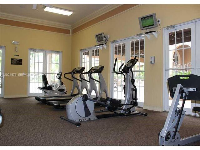 1524 SW 147th Ave 1524, Pembroke Pines, FL 33027