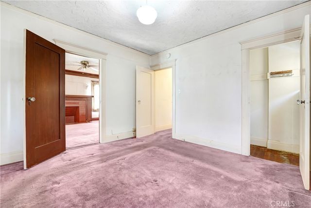 4239 South Raymond Avenue, Los Angeles, CA 90037