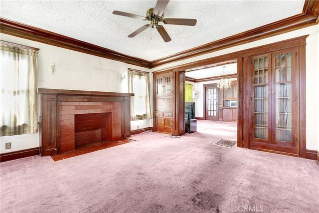 4239 South Raymond Avenue, Los Angeles, CA 90037