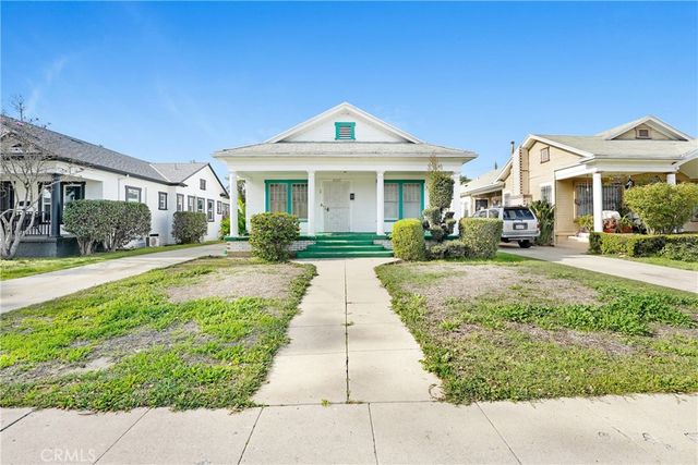 4239 South Raymond Avenue, Los Angeles, CA 90037
