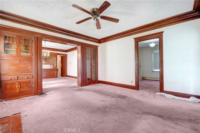 4239 South Raymond Avenue, Los Angeles, CA 90037