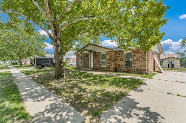 1521 E Del Mar St, Wichita, KS 67216