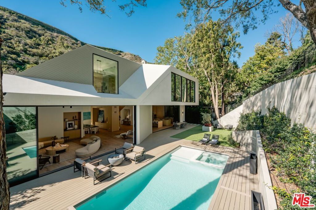 1508 Roscomare Road, Los Angeles, CA 90077 — exterior
