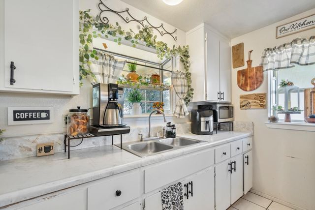 601 Chaparral Court, Hollister, CA 95023