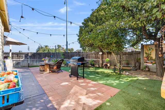 601 Chaparral Court, Hollister, CA 95023