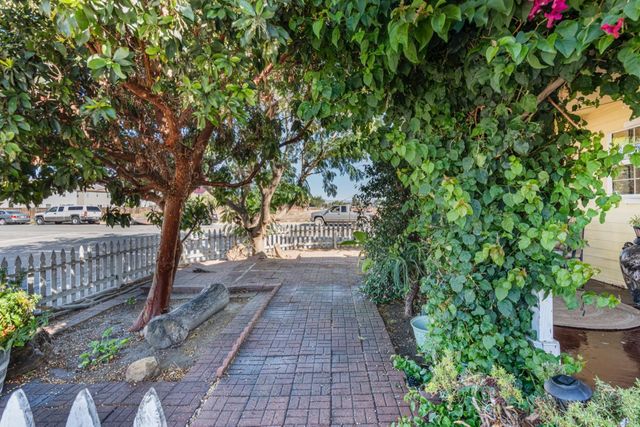 601 Chaparral Court, Hollister, CA 95023