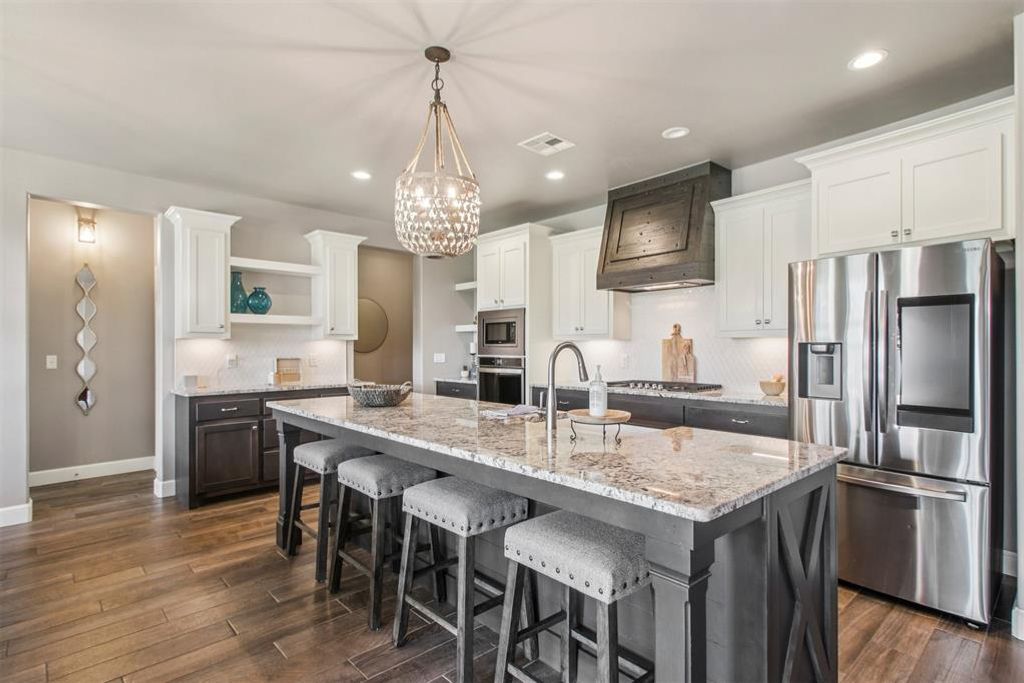 9108 NW 117th Street, Yukon, OK 73099