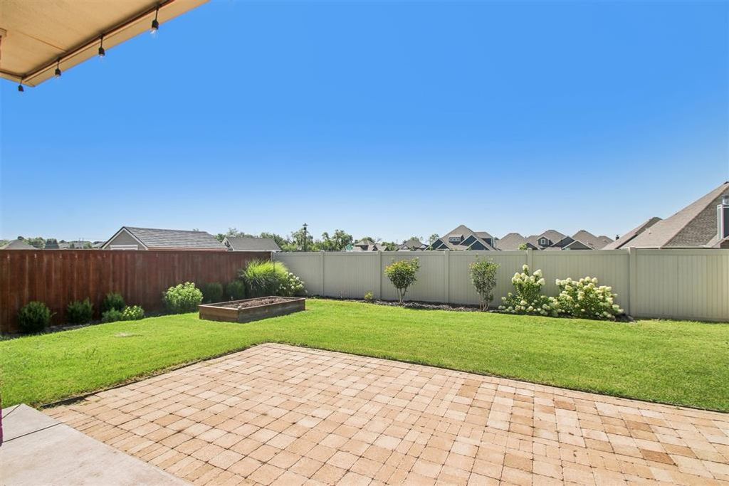 Image 32 of property listing at 9108 NW 117th Street, Yukon, OK 73099