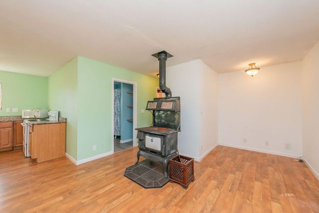 1095 Hyampom Rd, Hayfork, CA 96041