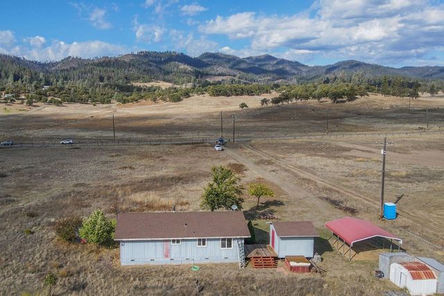1095 Hyampom Rd, Hayfork, CA 96041