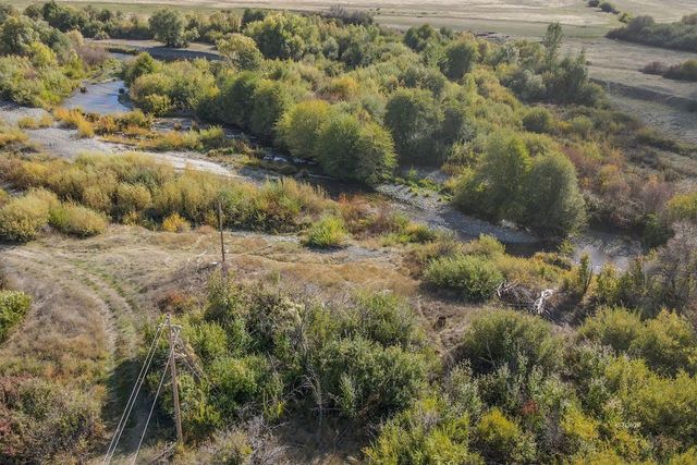 1095 Hyampom Rd, Hayfork, CA 96041