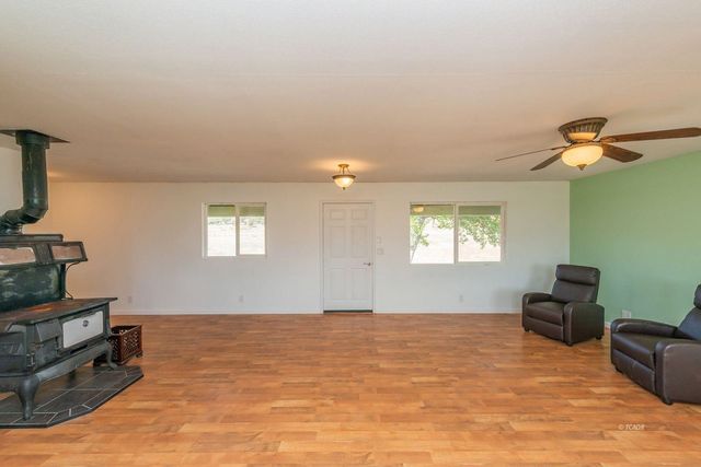 1095 Hyampom Rd, Hayfork, CA 96041