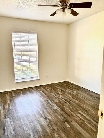 834 Quebec Drive, Garland, TX 75040