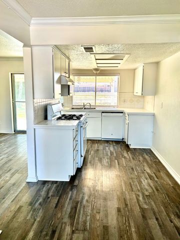 834 Quebec Drive, Garland, TX 75040