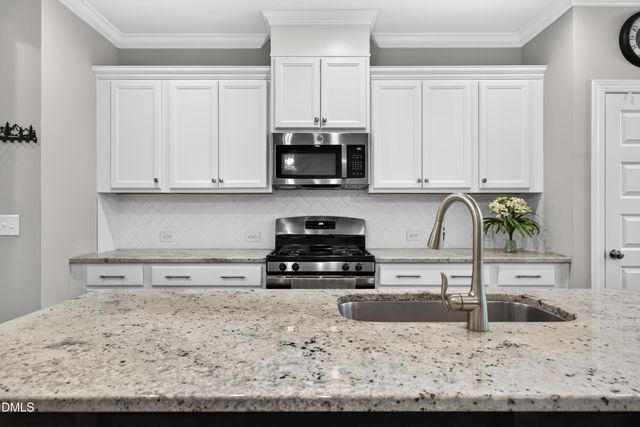 8045 Windthorn Place, Cary, NC 27519