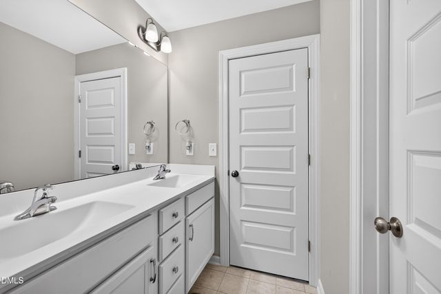 8045 Windthorn Place, Cary, NC 27519
