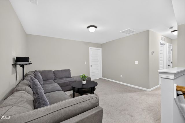 8045 Windthorn Place, Cary, NC 27519