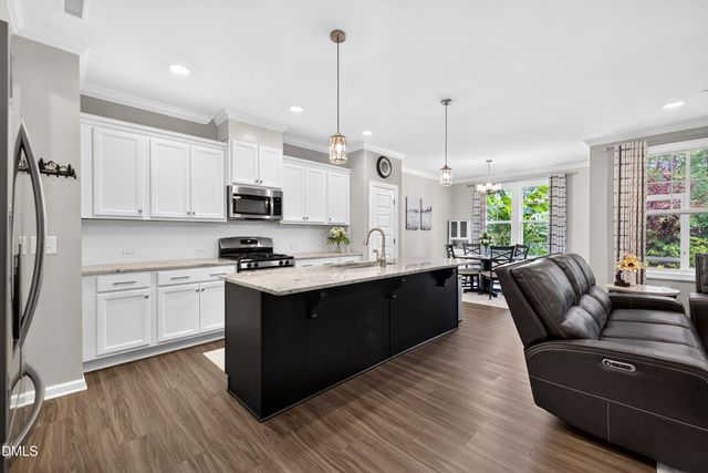 8045 Windthorn Place, Cary, NC 27519