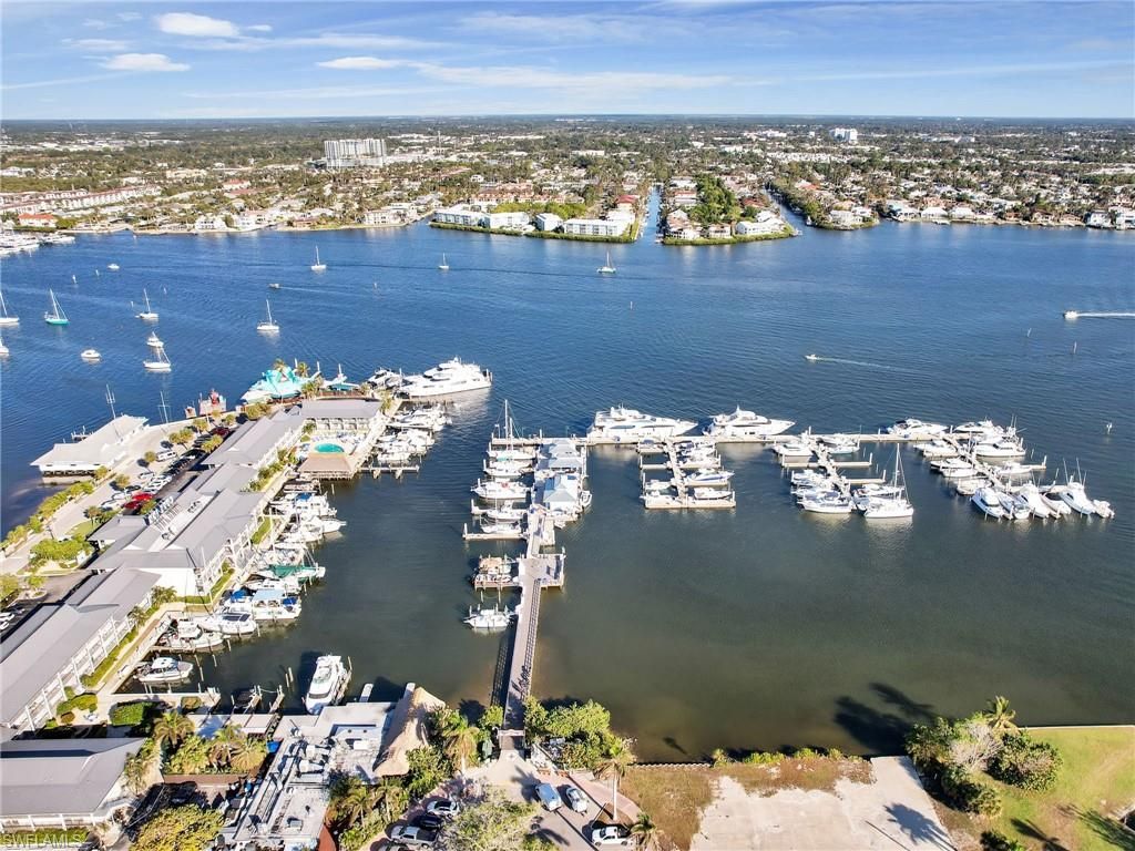 900 Broad AVE S, NAPLES, FL 34102 — photo 5