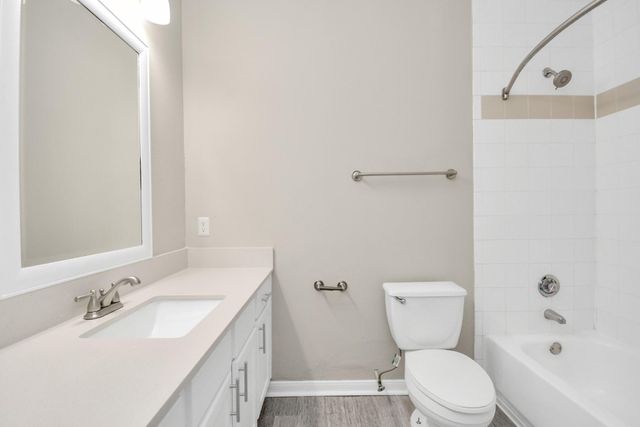 2222 Maroneal Street 0624, Houston, TX 77030