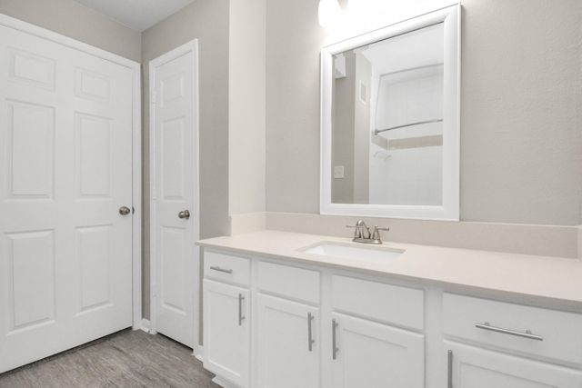 2222 Maroneal Street 0624, Houston, TX 77030