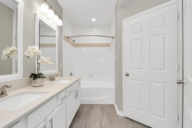 2222 Maroneal Street 0624, Houston, TX 77030