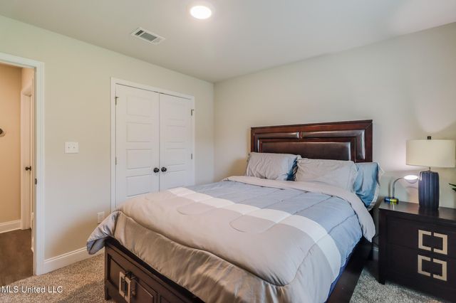 10519 Willow Leaf Drive, Gulfport, MS 39503