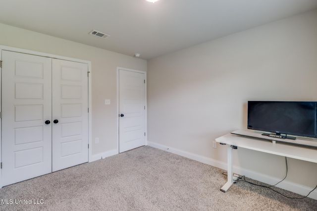 10519 Willow Leaf Drive, Gulfport, MS 39503