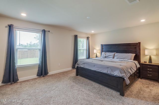 10519 Willow Leaf Drive, Gulfport, MS 39503