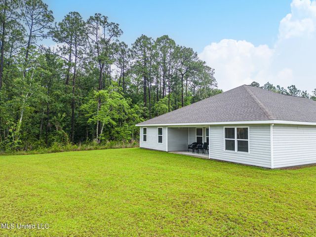 10519 Willow Leaf Drive, Gulfport, MS 39503