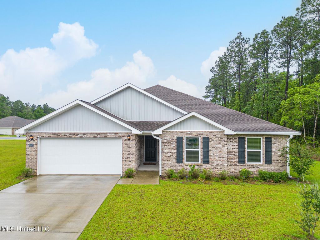 10519 Willow Leaf Drive, Gulfport, MS 39503