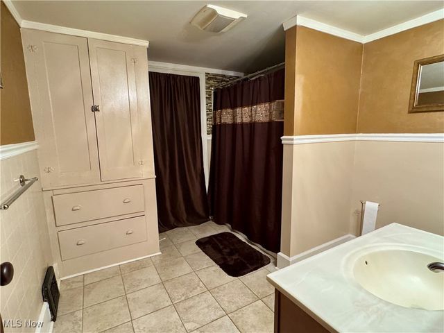 209 W Main Street, Dalton, OH 44618