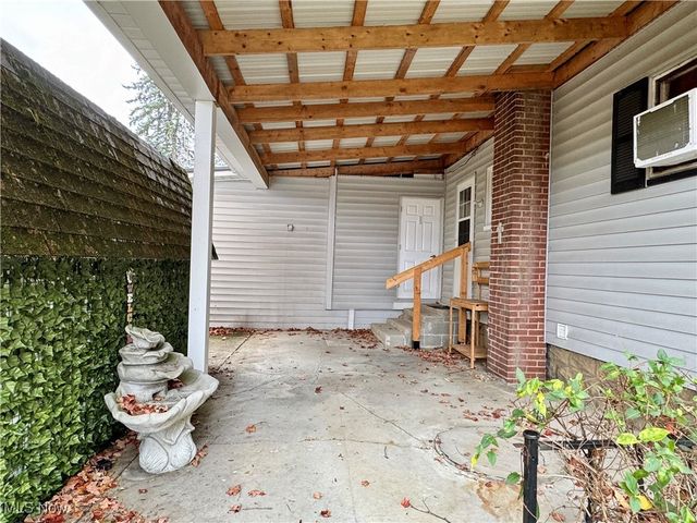 209 W Main Street, Dalton, OH 44618