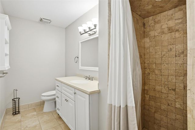 22 LAKE LINK DRIVE SE, Winter Haven, FL 33884