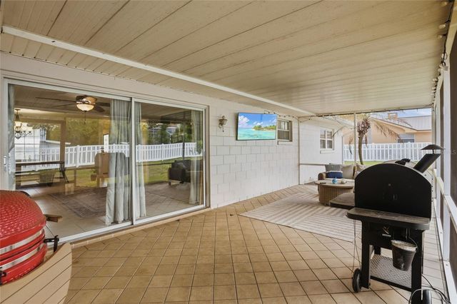 22 LAKE LINK DRIVE SE, Winter Haven, FL 33884