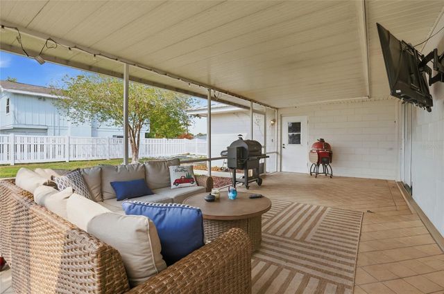 22 LAKE LINK DRIVE SE, Winter Haven, FL 33884