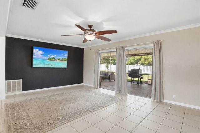 22 LAKE LINK DRIVE SE, Winter Haven, FL 33884