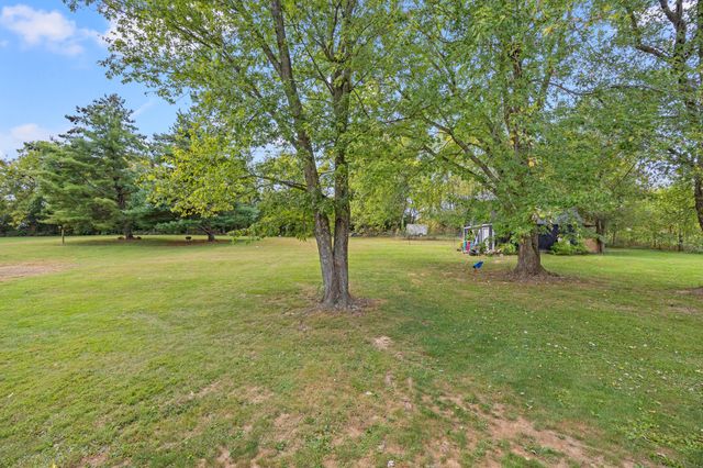 57 Leesburg Farms Lane, Cynthiana, KY 41031