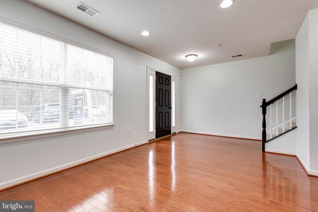 7926 SILVER OAK RD, Hanover, MD 21076