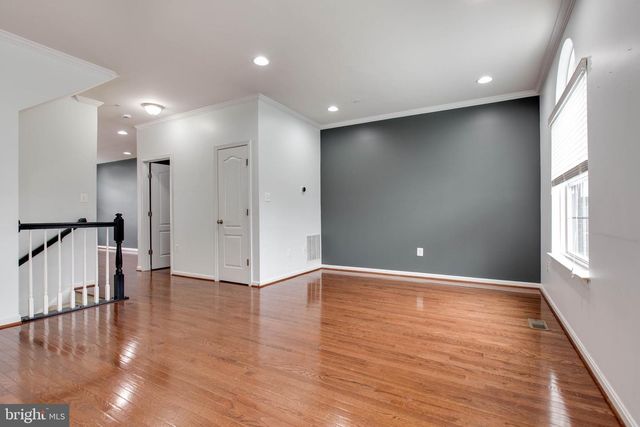 7926 SILVER OAK RD, Hanover, MD 21076