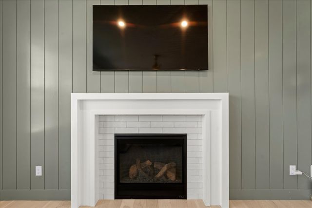 1213 Briarwood Lane, Mahomet, IL 61853