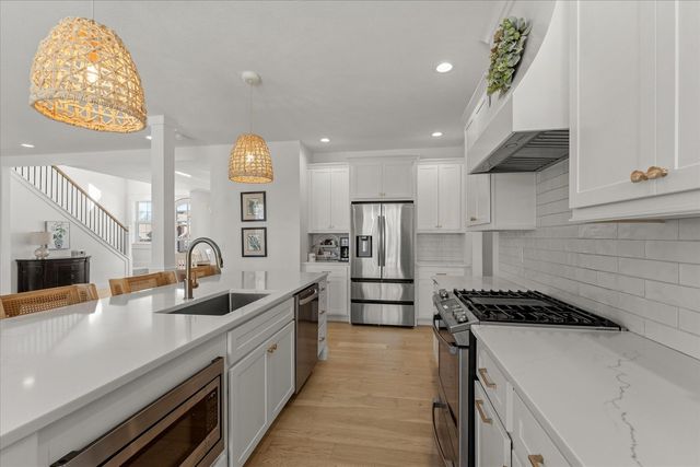 1213 Briarwood Lane, Mahomet, IL 61853