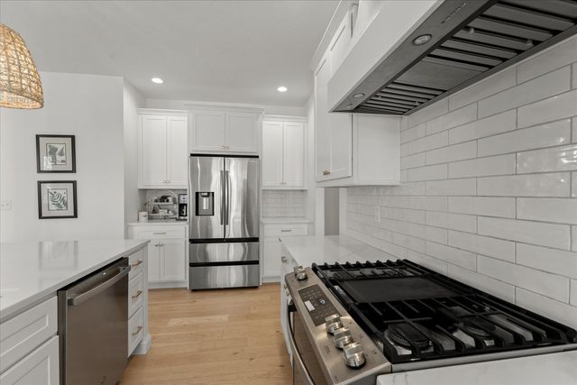 1213 Briarwood Lane, Mahomet, IL 61853