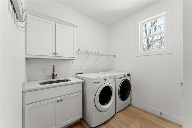 1213 Briarwood Lane, Mahomet, IL 61853