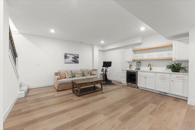 1213 Briarwood Lane, Mahomet, IL 61853